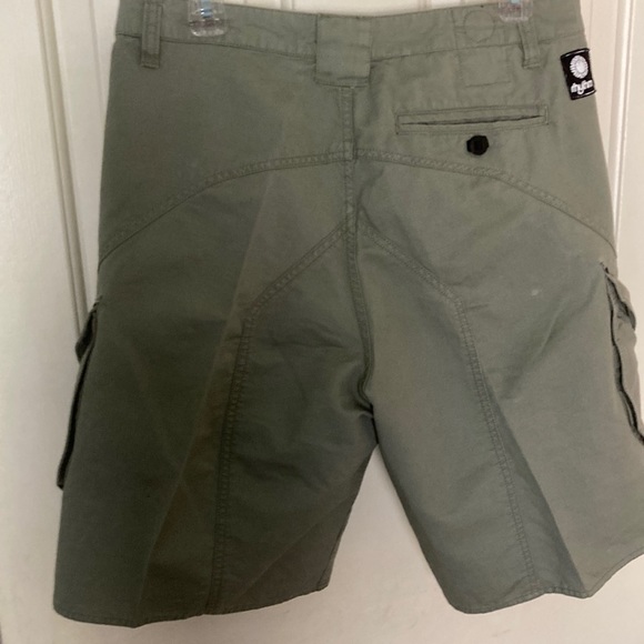 Men’s Rhythm 32” waist sage green 100% cotton cargo shorts-preowned - Picture 5 of 7